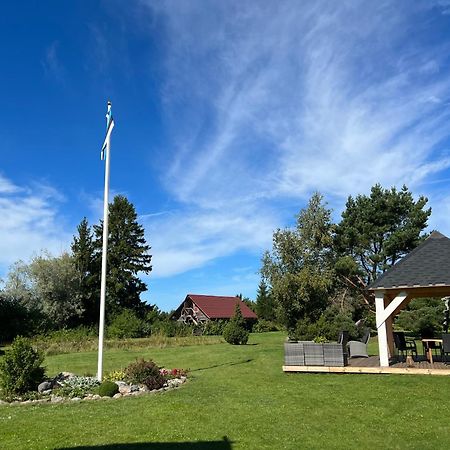 Hotel Suurekivi Kuelalistemaja Reigi Esterno foto