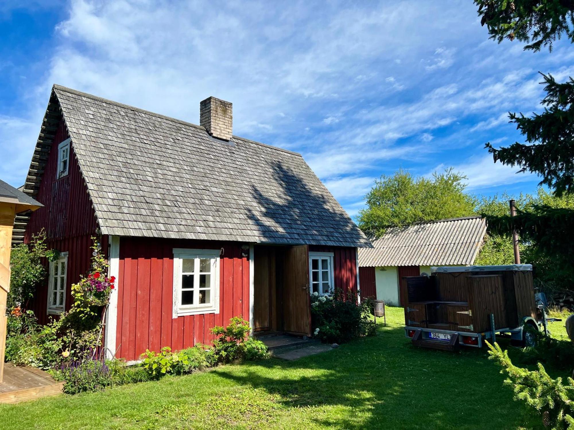 Hotel Suurekivi Kuelalistemaja Reigi Esterno foto