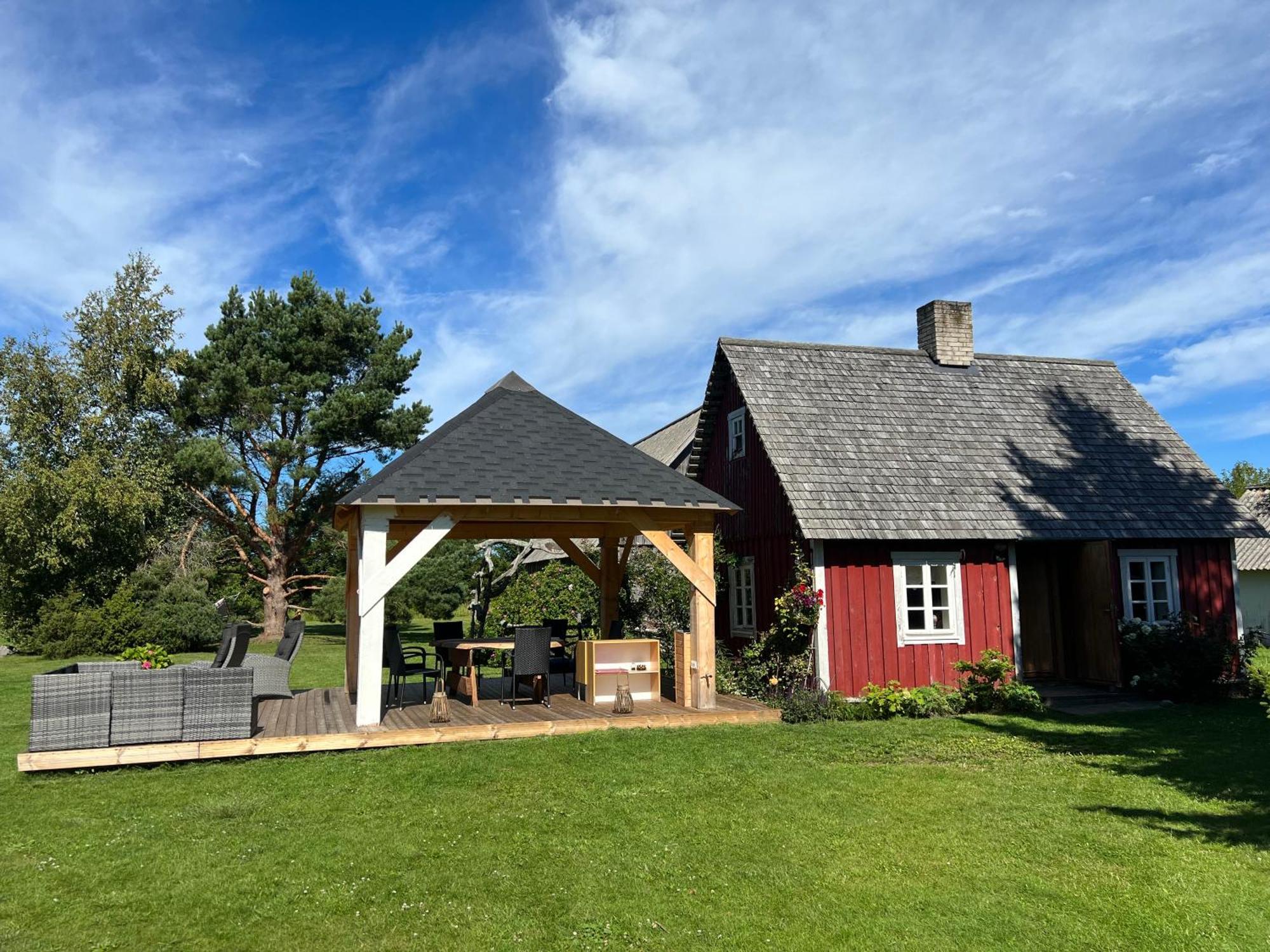 Hotel Suurekivi Kuelalistemaja Reigi Esterno foto